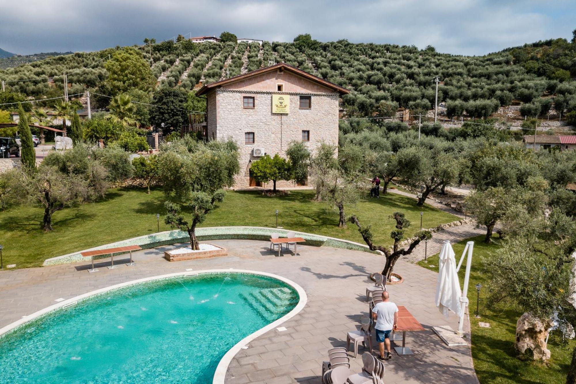 Agriturismo Casale Re Sonnino Exterior photo